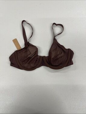 SKIMS molded no show unlined bra 36C Cocoa